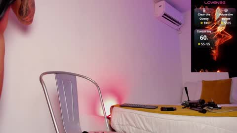 Snapshot of teoferrer chatting on February 2025 08:35:02 PM Teo Ferrer online show from February 2025 08:35:02 PM