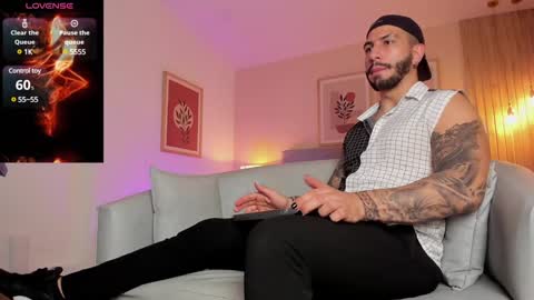 Snapshot of teoferrer chatting on February 2025 08:45:02 PM Teo Ferrer online show from February 2025 08:45:02 PM