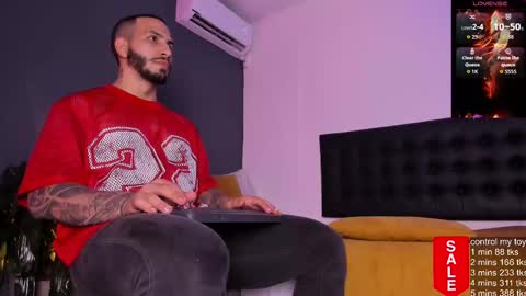 Snapshot of teoferrer chatting on September 2025 08:12:02 PM Teo Ferrer online show from September 2025 08:12:02 PM