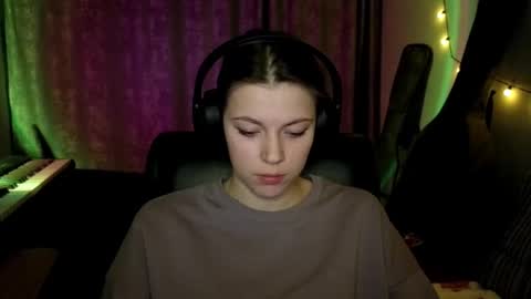 Anny Simpson online show from March 2026 09:40:02 PM