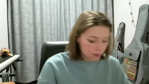 Anny Simpson online show from May 2026 07:19:02 PM