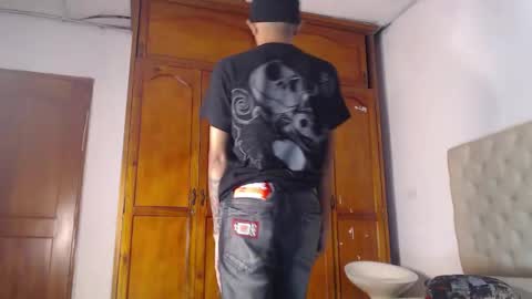 tessachains online show from February 2026 05:25:01 AM