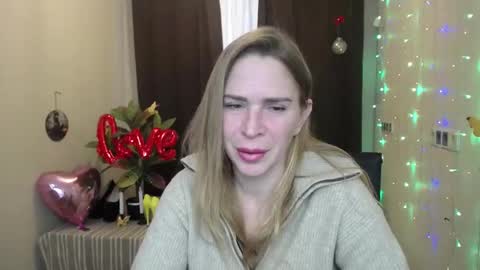 Snapshot of tessadaybreak chatting on February 2025 02:00:02 PM tessadaybreak online show from February 2025 02:00:02 PM