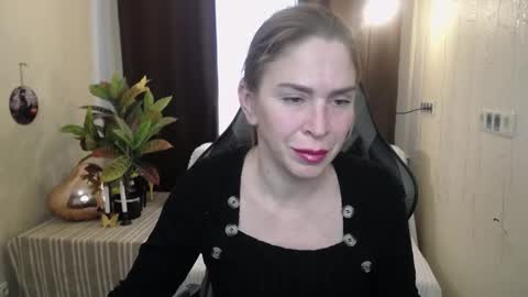 Snapshot of tessadaybreak chatting on February 2025 11:31:01 AM tessadaybreak online show from February 2025 11:31:01 AM