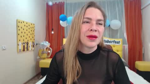 Snapshot of tessadaybreak chatting on October 2025 06:33:01 AM tessadaybreak online show from October 2025 06:33:01 AM