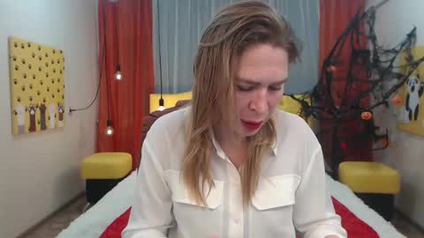 Snapshot of tessadaybreak chatting on October 2025 07:29:01 AM tessadaybreak online show from October 2025 07:29:01 AM