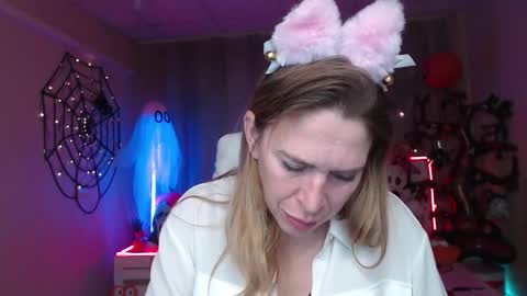 Snapshot of tessadaybreak chatting on October 2025 08:16:02 AM tessadaybreak online show from October 2025 08:16:02 AM