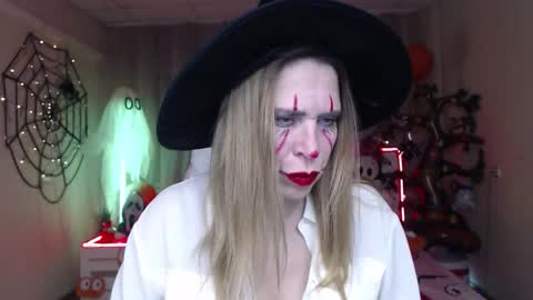 Snapshot of tessadaybreak chatting on October 2025 08:37:01 AM tessadaybreak online show from October 2025 08:37:01 AM