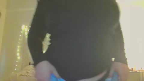 Snapshot of tessatempest chatting on February 2026 09:22:01 PM tessatempest online show from February 2026 09:22:01 PM