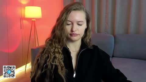 Snapshot of tesssahart chatting on February 2026 12:45:01 PM TessaHart online show from February 2026 12:45:01 PM