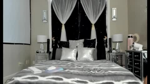 Snapshot of texaspeach69 chatting on December 2025 07:53:02 PM peachy online show from December 2025 07:53:02 PM