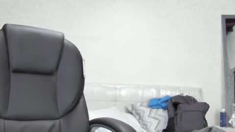 teylor creed online show from February 2025 01:11:02 AM