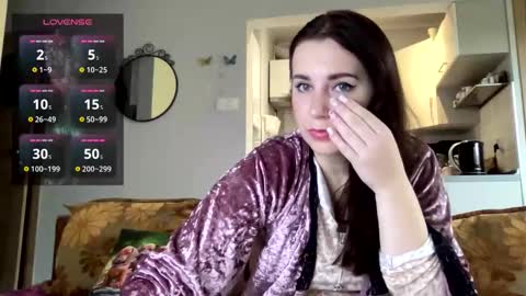 Teylor online show from October 2025 12:05:02 PM