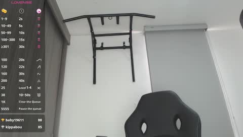 INSTAGRAM   Th1rss online show from January 2025 04:23:02 PM