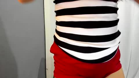 Snapshot of thaidancer chatting on December 2024 03:36:01 AM CJ online show from December 2024 03:36:01 AM