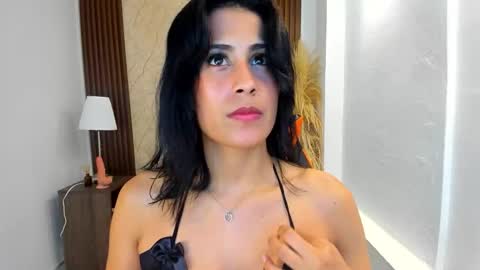 Sweet Thais  online show from October 2025 12:30:02 PM