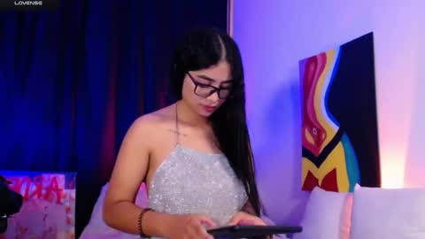 thalia  online show from November 2025 10:59:01 AM