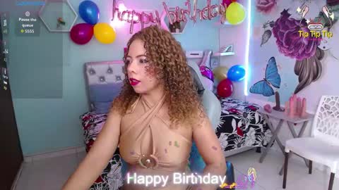 Andrea online show from May 2026 07:52:01 PM