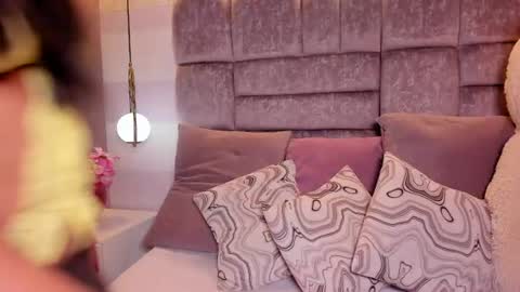 Snapshot of thalia_nichols chatting on July 2026 08:00:02 PM Thalia Nichols online show from July 2026 08:00:02 PM