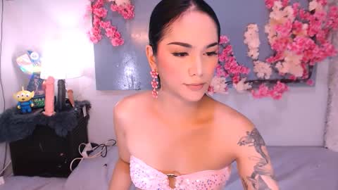 Snapshot of thalia_venture chatting on October 2025 03:05:02 AM Thalia online show from October 2025 03:05:02 AM