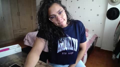    online show from November 2025 05:35:01 PM
