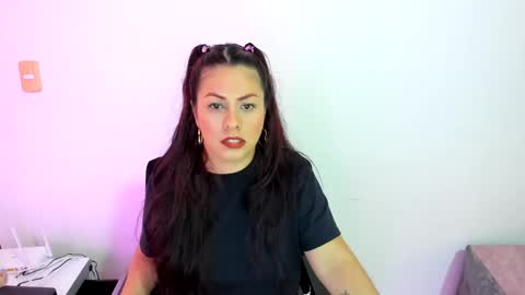 Snapshot of thamara__1023 chatting on September 2025 04:41:01 PM thania sometimes in the company of Alan and Maria online show from September 2025 04:41:01 PM