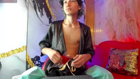 Snapshot of thanier_18 chatting on March 2026 02:10:01 PM thanier_18 online show from March 2026 02:10:01 PM