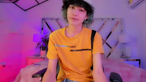 Snapshot of thanier_18 chatting on April 2026 07:25:02 AM thanier_18 online show from April 2026 07:25:02 AM
