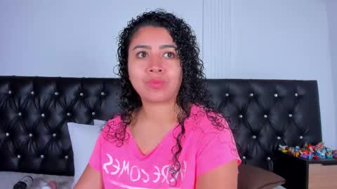 thara webstter online show from October 2025 12:04:02 PM