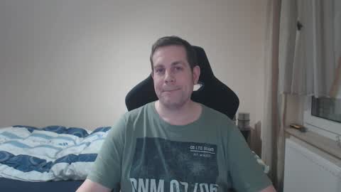 Snapshot of thatguyyeahhim chatting on November 2025 12:30:01 AM thatguyyeahhim online show from November 2025 12:30:01 AM