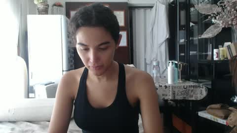 Snapshot of thayanizreal chatting on June 2026 12:30:01 PM thayanizreal online show from June 2026 12:30:01 PM