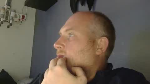 Snapshot of the007146368 chatting on May 2026 07:10:02 PM the007146368 online show from May 2026 07:10:02 PM
