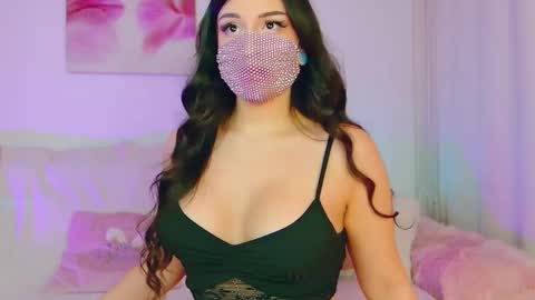 Snapshot of the__sabenna chatting on November 2025 03:12:02 PM Madina online show from November 2025 03:12:02 PM