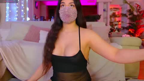 Snapshot of the__sabenna chatting on February 2026 05:33:01 PM Madina online show from February 2026 05:33:01 PM