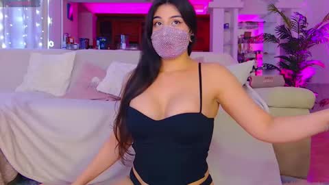 Snapshot of the__sabenna chatting on February 2026 05:38:02 PM Madina online show from February 2026 05:38:02 PM