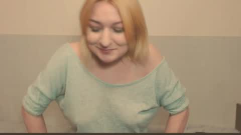Snapshot of the_basic_instinctt chatting on May 2026 10:17:02 PM Eva online show from May 2026 10:17:02 PM