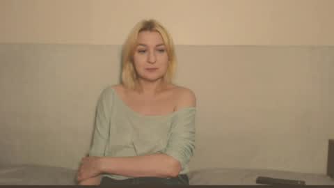 Snapshot of the_basic_instinctt chatting on May 2026 11:21:01 PM Eva online show from May 2026 11:21:01 PM