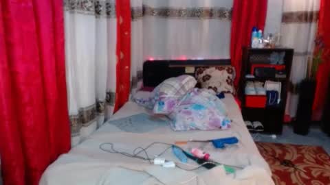 Snapshot of the_girl_nxt_door chatting on February 2025 10:02:01 AM samm online show from February 2025 10:02:01 AM