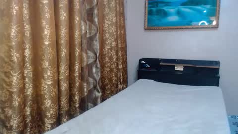 Snapshot of the_girl_nxt_door chatting on November 2025 03:54:01 AM samm online show from November 2025 03:54:01 AM