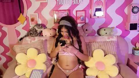 Snapshot of the_girl_with_the_red_hai chatting on November 2025 04:34:02 AM zoe online show from November 2025 04:34:02 AM