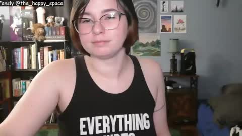 Snapshot of the_happy_space chatting on January 2026 01:19:01 AM MATERNITY LEAVE online show from January 2026 01:19:01 AM