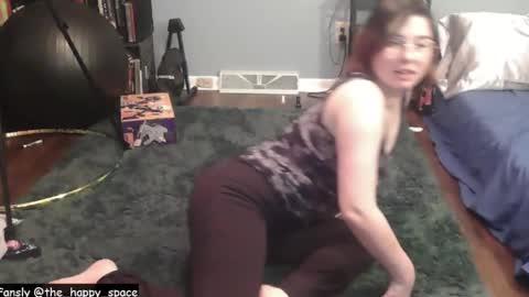 Snapshot of the_happy_space chatting on February 2026 01:23:02 AM MATERNITY LEAVE online show from February 2026 01:23:02 AM