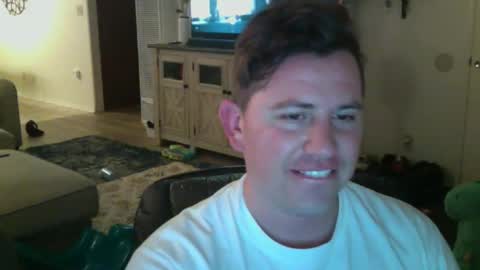 the_hundreds online show from October 2025 05:04:02 AM