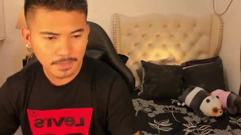 Snapshot of the_killian_jones chatting on September 2025 01:01:01 PM ken online show from September 2025 01:01:01 PM