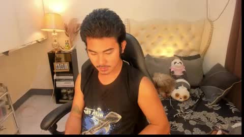 Snapshot of the_killian_jones chatting on December 2025 11:37:02 AM ken online show from December 2025 11:37:02 AM