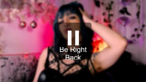 Snapshot of the_kitty_roxy chatting on December 2025 09:51:02 AM ... ... online show from December 2025 09:51:02 AM