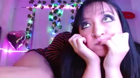 Snapshot of the_lesbian_game chatting on February 2025 06:32:02 AM the_lesbian_game online show from February 2025 06:32:02 AM