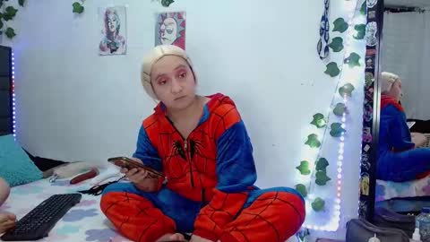 Snapshot of the_lesbian_game chatting on October 2025 03:29:02 AM the_lesbian_game online show from October 2025 03:29:02 AM