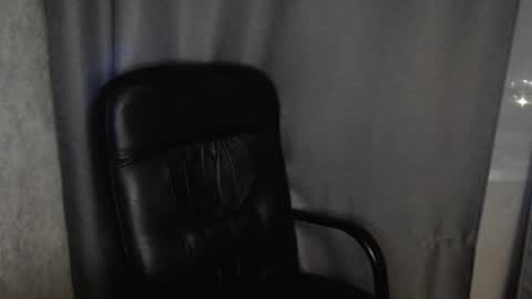 Mia online show from May 2026 05:10:01 PM