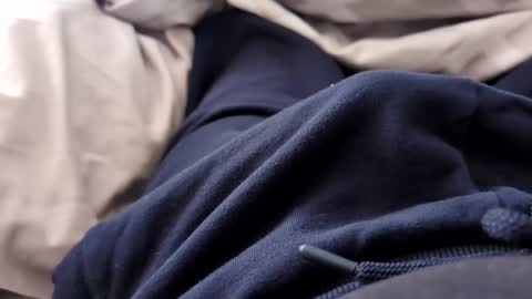 Snapshot of the_one_who_is_small chatting on December 2024 10:16:01 AM TheOne online show from December 2024 10:16:01 AM